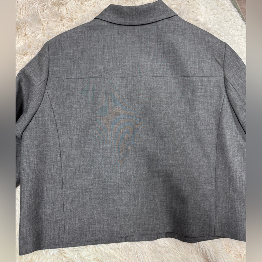 Aritzia Babaton Frances Jacket Blazer with Gold Buttons - grey, women’s Large - Picture 8 of 8